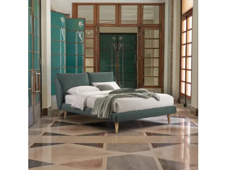 Letto Helmut con cuscinature testiera mobili di Dorelan Letti