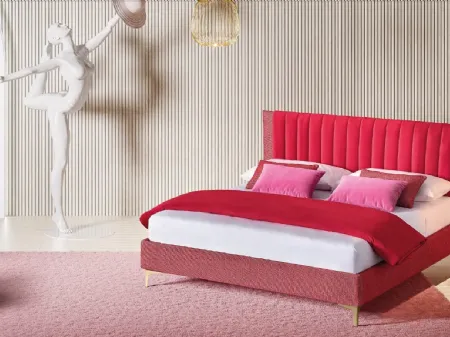 Letto in tessuto con testiera trapuntata Phlox di Le Comfort