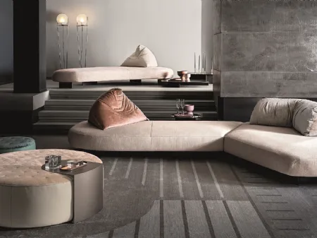 Divano originale freestanding con una base in tessuto Papilo di Ditre Italia